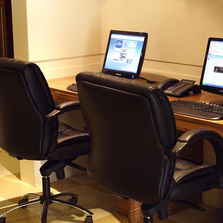 Aditya Hometel Hyderabad Exterior foto