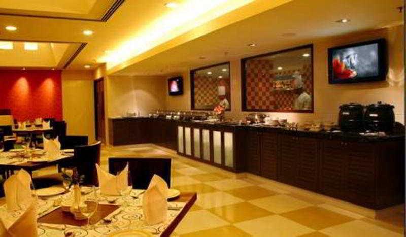 Aditya Hometel Hyderabad Restaurant foto