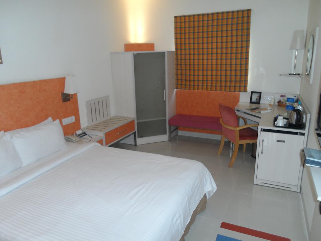 Aditya Hometel Hyderabad Exterior foto