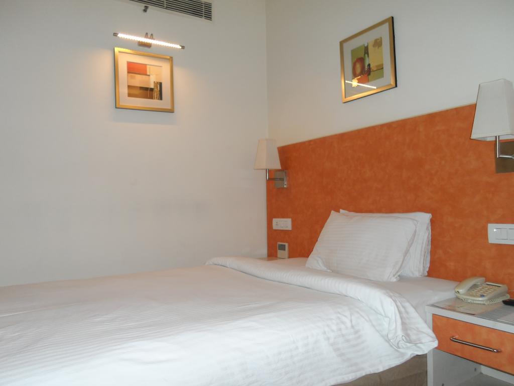 Aditya Hometel Hyderabad Exterior foto